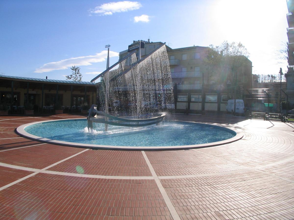 Residence Darsena 卡托利卡 外观 照片
